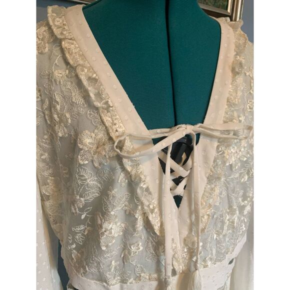 Alexis Cream Lace Cut Out Long Sleeve Dress, size L - Picture 7 of 7